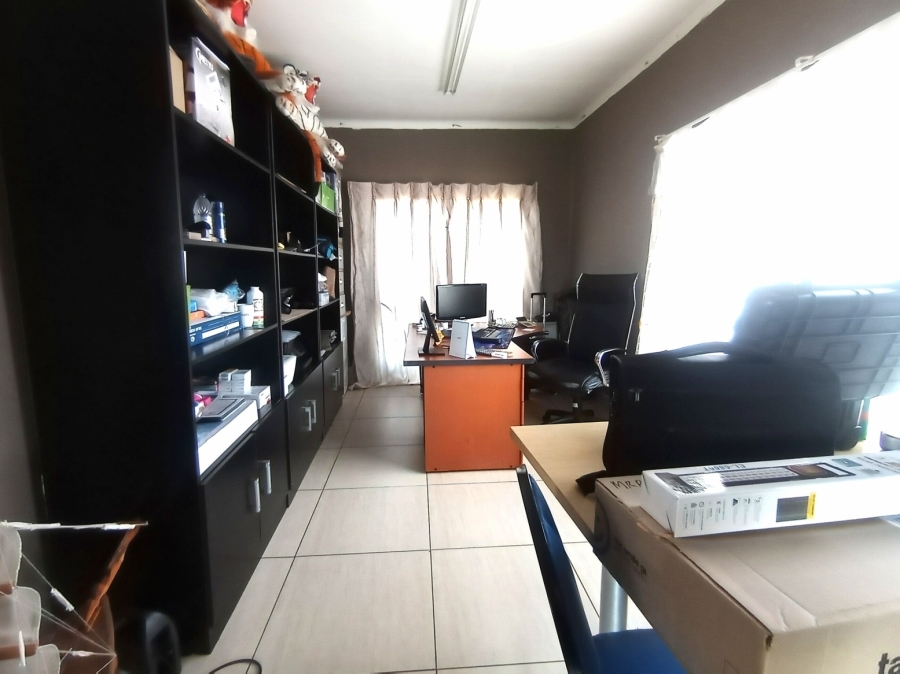 4 Bedroom Property for Sale in Parys Free State